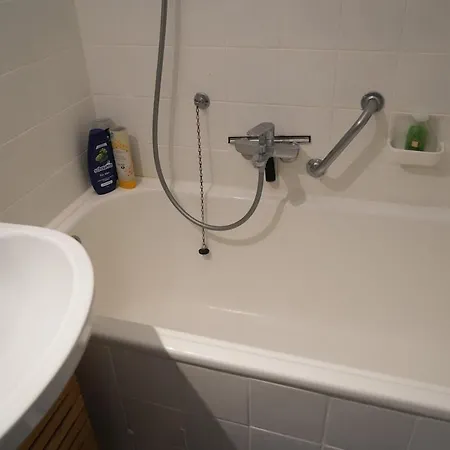 Idyllisches Am Wasser - Ruhig Und Zentral Apartamento